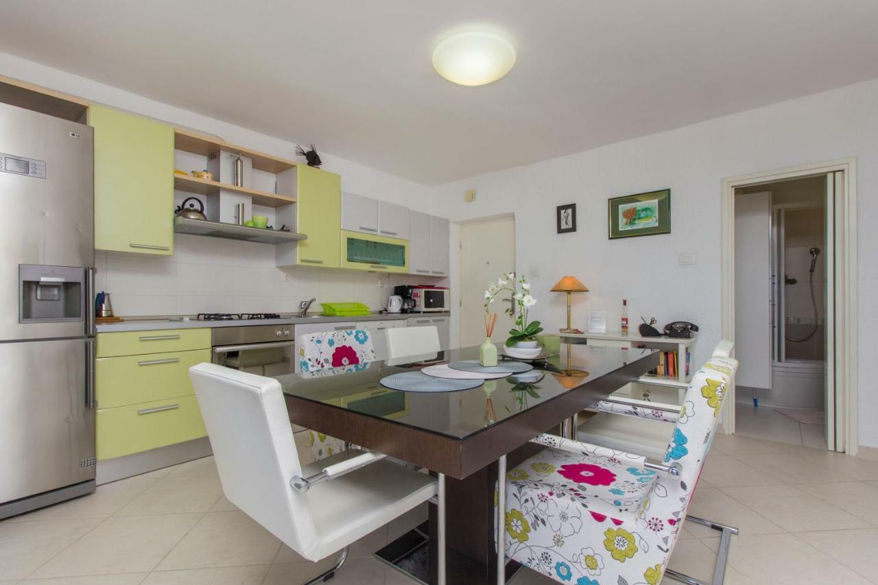 Consuela Apartment Brodarica  Zewnętrze zdjęcie