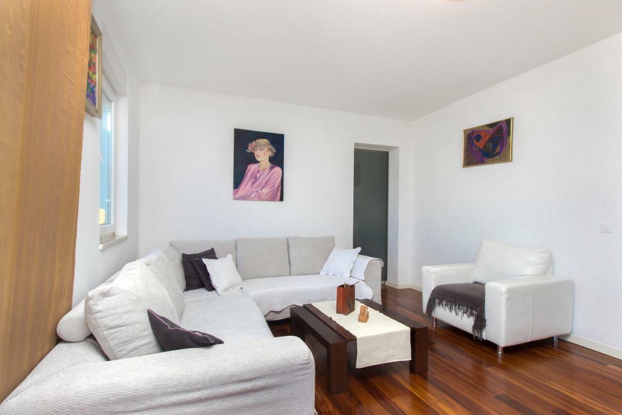 Consuela Apartment Brodarica  Zewnętrze zdjęcie