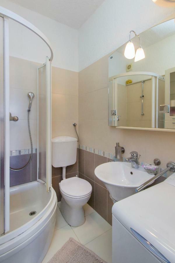 Consuela Apartment Brodarica  Zewnętrze zdjęcie